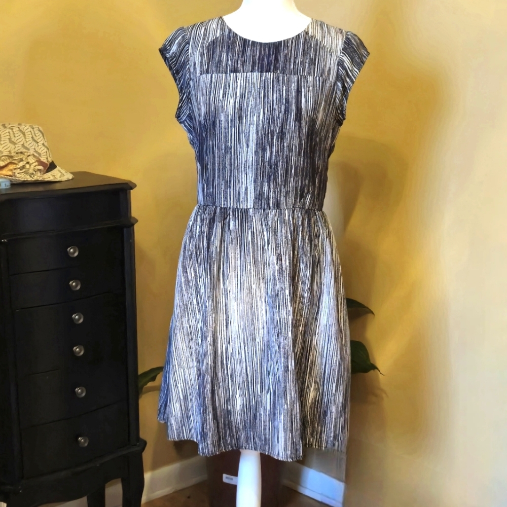 Mossimo Dress. Size Medium. Black, White, and Gray.